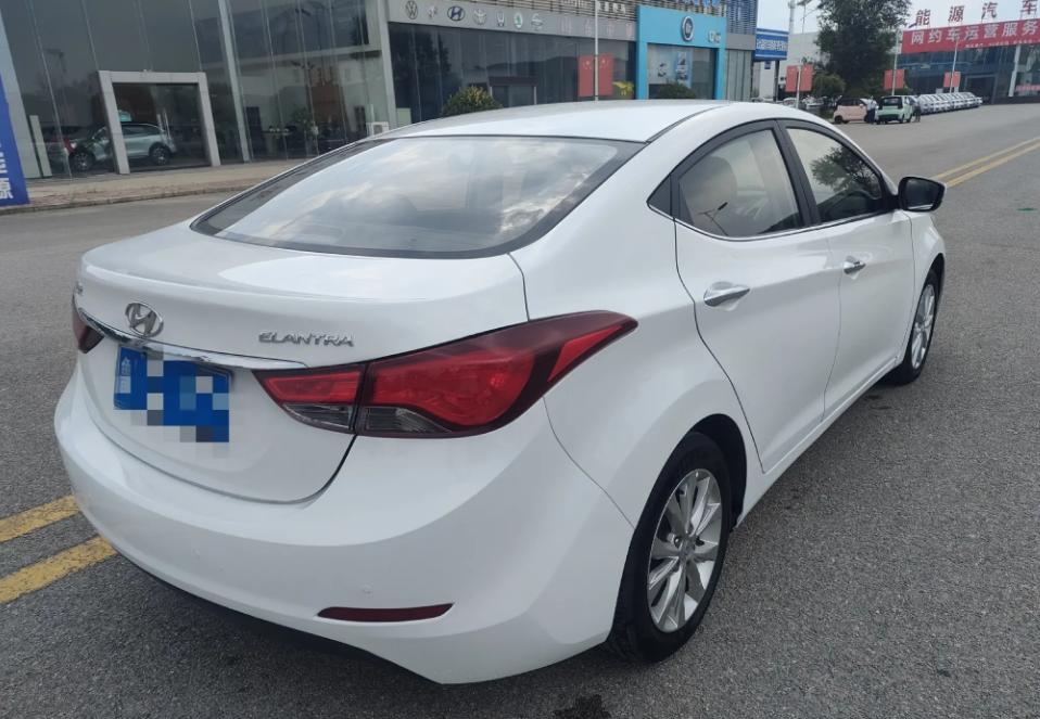 现代 朗动 2016款 1.6L 自动尊贵型 现代 朗动 2016款 1.6L 自动尊贵型